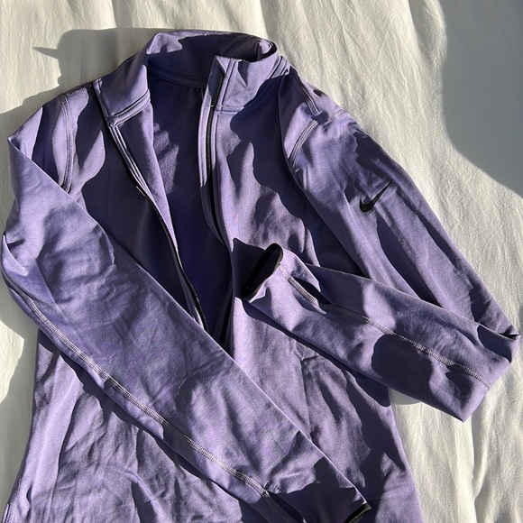Nike Long Sleeve Half Zip Pullover Sweater Lightweight Athleisure - Picture 6 of 10